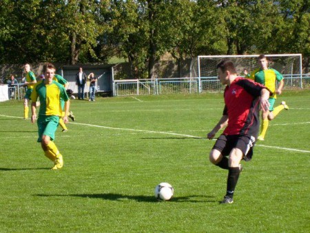 TJ Tatran Bytčica vs. REaMOS Kysucký Lieskovec (2012/2013) (autor: TJ Tatran Bytčica)